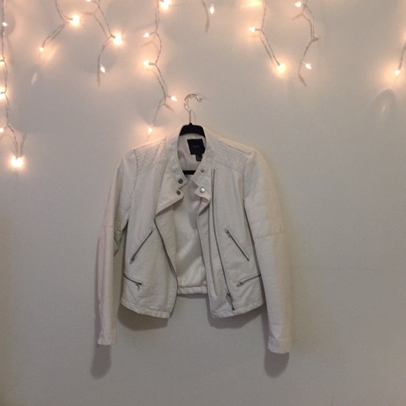Forever 21 Jackets & Blazers - Forever 21 Leather Jacket